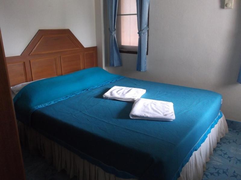 Hotel Palm Point Village *