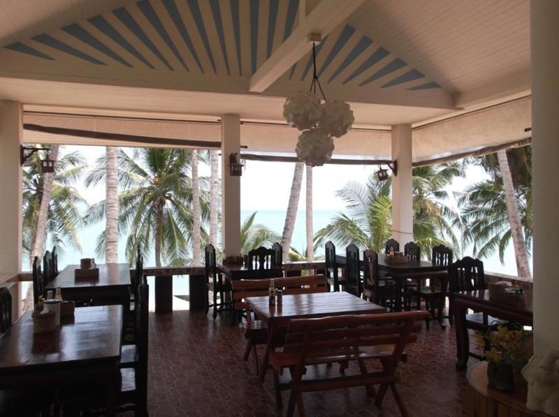 Palm Point Village *